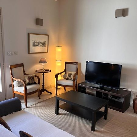 Charmant Petit Appartement Avec Sa Terrasse Privee Bayonne Eksteriør bilde